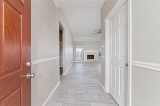 6315 Laurel Run in Houston, TX - Building Photo - Building Photo