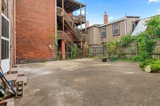 97-99 S 11th St in Pittsburgh, PA - Building Photo - Building Photo