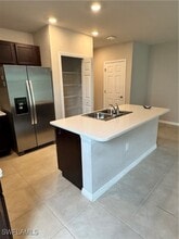 15273 Wildflower Cir in Naples, FL - Foto de edificio - Building Photo