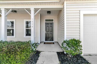 1624 Shady Pine Rd in Charleston, SC - Building Photo - Building Photo