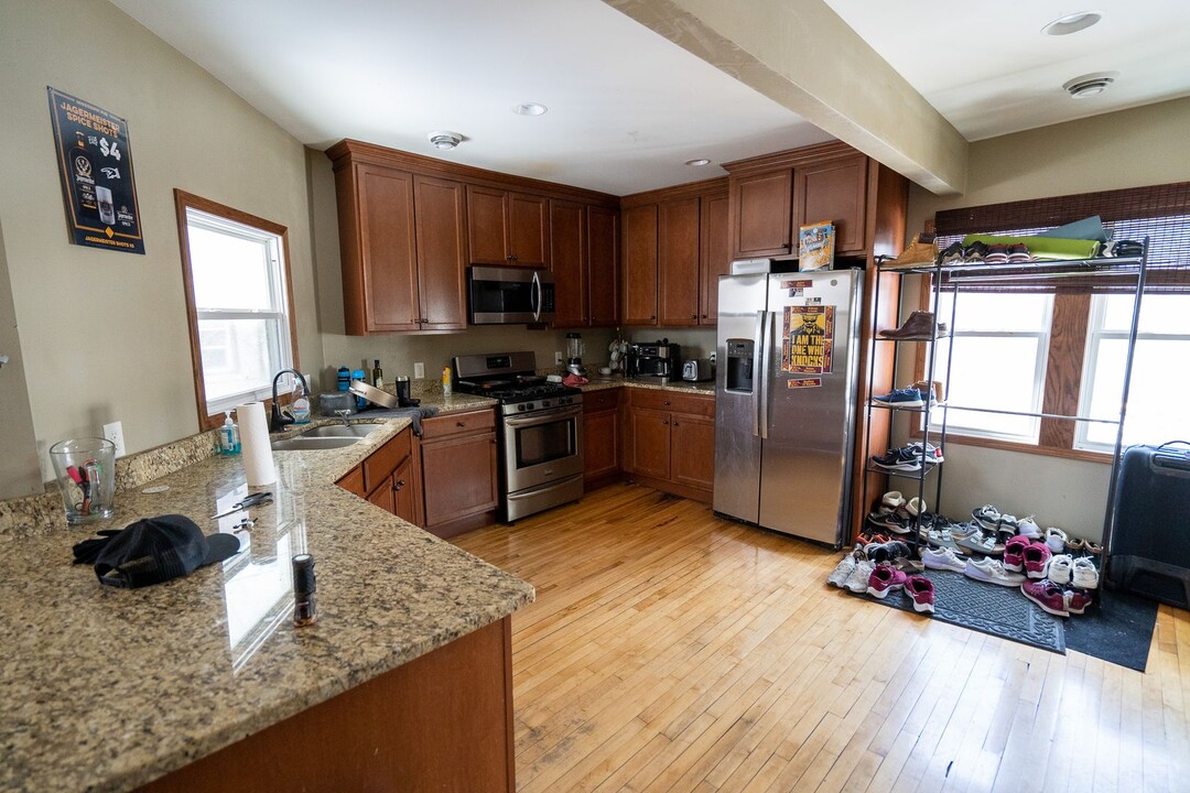 1101 22nd Ave SE in Minneapolis, MN - Building Photo