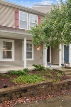 2012 Ethan Ln in Antioch, TN - Foto de edificio - Building Photo