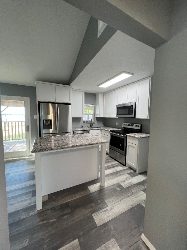 900 Crazy Horse in Quinlan, TX - Foto de edificio - Building Photo