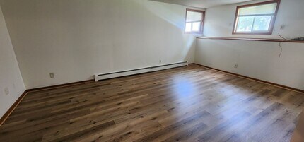 219 2nd St NE in Blooming Prairie, MN - Building Photo - Building Photo