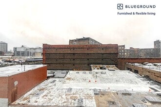 77 Commercial St, Unit SI FL4-ID2048 in Brooklyn, NY - Foto de edificio - Building Photo