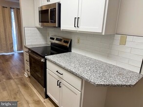 405B Mulberry Cove in Mount Laurel, NJ - Building Photo - Building Photo