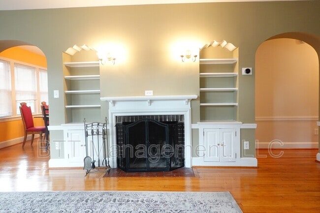 800 Maplewood Ave in Takoma Park, MD - Building Photo - Building Photo