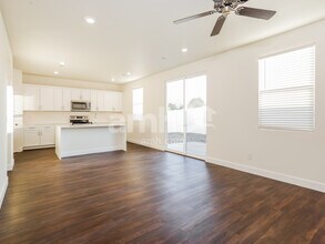 1523 Inspiration Ln in Reno, NV - Building Photo - Building Photo