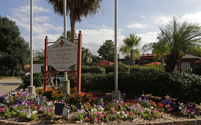 Gatehouse Apartments in Metairie, LA - Building Photo - Building Photo