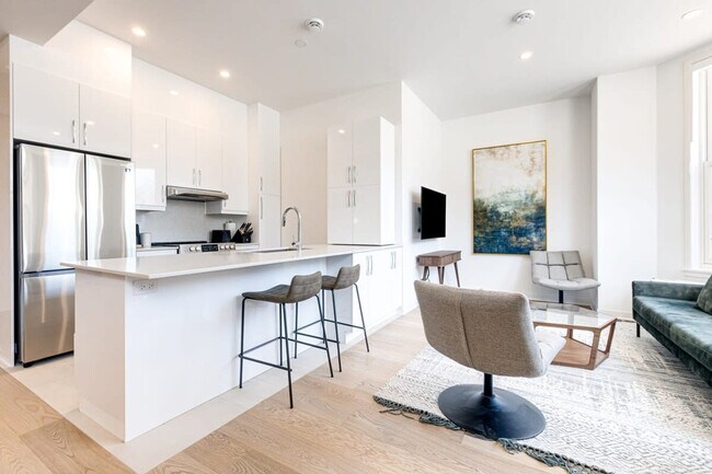 4500 Rue Hutchison in Montréal, QC - Building Photo - Building Photo