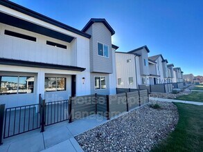 4125 24th Street Rd in Greeley, CO - Building Photo - Building Photo