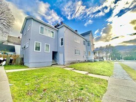 901 Nott St, Unit 1 Rear in Schenectady, NY - Building Photo