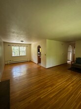 2052 Apple Valley Rd in Lyons, CO - Building Photo - Building Photo
