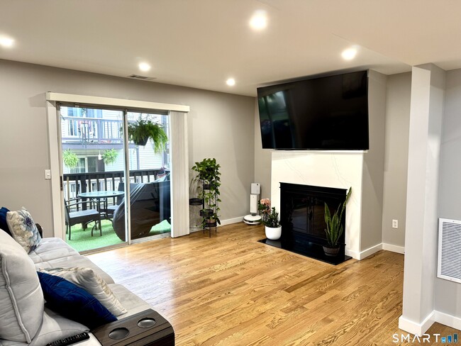 property at 25 Padanaram Rd