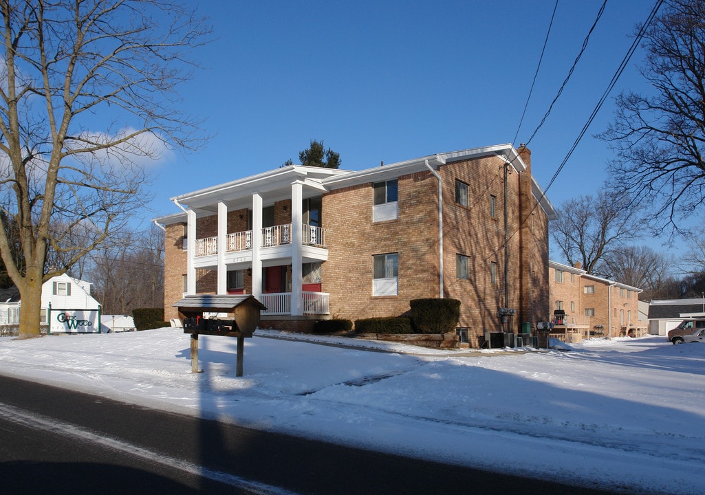 Creekwood Apartments in Holt, MI - Foto de edificio