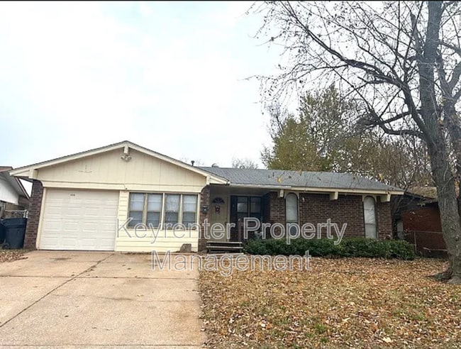property at 5316 S Briarwood Dr
