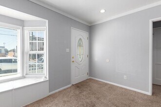 4804 Iroquois Ave in San Diego, CA - Building Photo - Building Photo