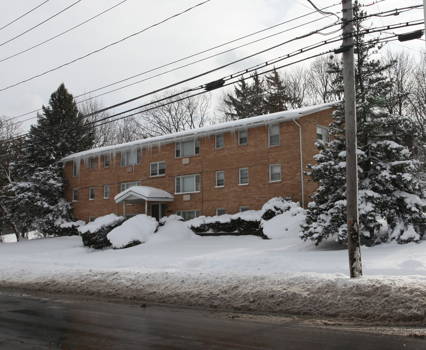 3600 James St in Syracuse, NY - Building Photo