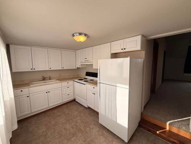 property at 1614 Kauffman Ave