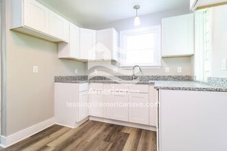 16534 Woodingham Dr in Detroit, MI - Foto de edificio - Building Photo