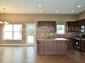 229 The Heights Dr in Calera, AL - Building Photo - Building Photo