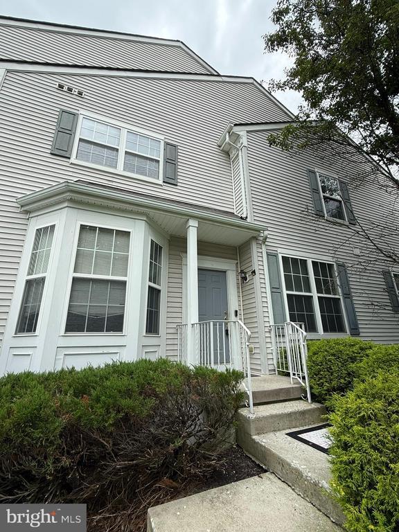 47 Ross Way