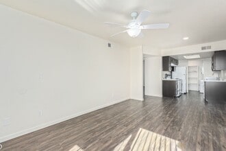 The Davenport in Mesa, AZ - Building Photo - Building Photo