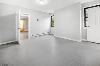 83 Jersey St in Paterson, NJ - Building Photo - Building Photo