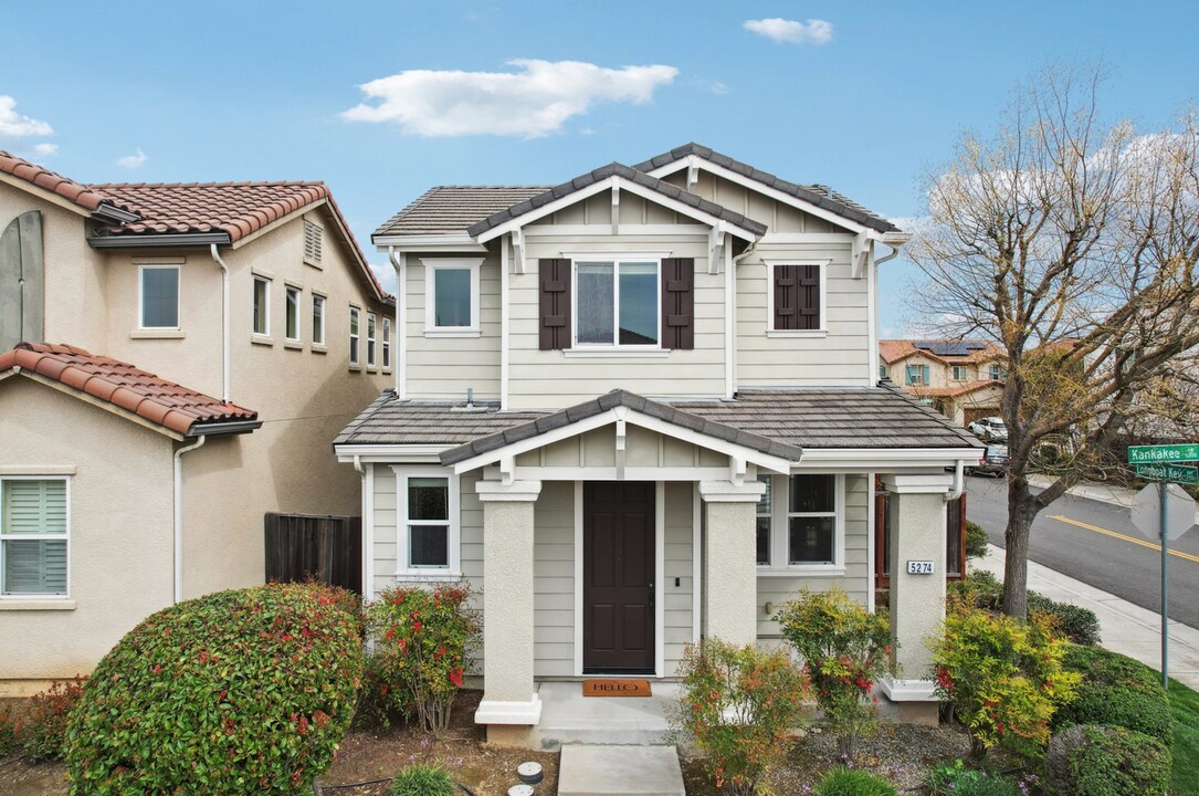 5274 Kankakee Dr in Sacramento, CA - Building Photo