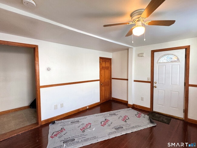 5 Church St in Stafford, CT - Building Photo - Building Photo