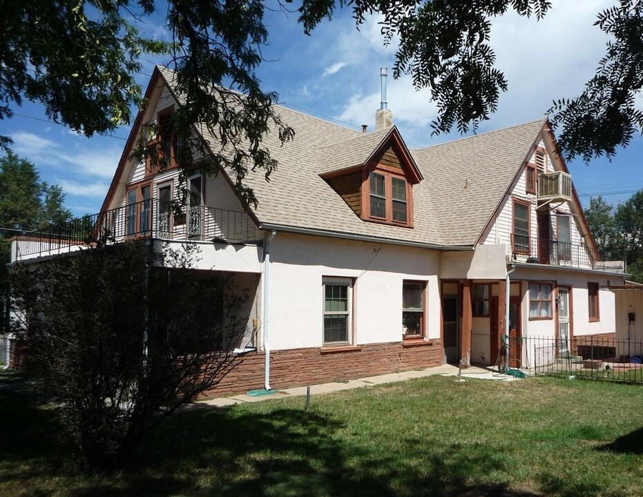 3100 S Acoma St in Englewood, CO - Building Photo