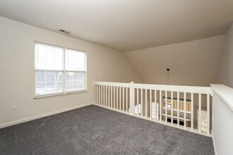 5097 Bartholomew's Ln in Greensboro, NC - Foto de edificio - Building Photo