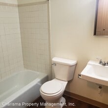 503 Poplar Dr in Canton, SD - Building Photo - Building Photo