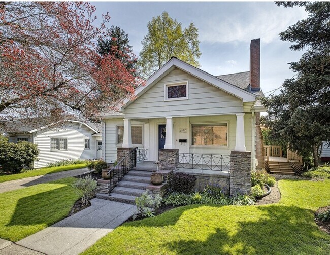 1909 Cedar St in Forest Grove, OR - Building Photo - Building Photo