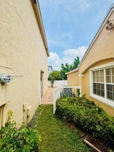 12011 NW 13th St in Pembroke Pines, FL - Building Photo - Building Photo