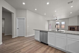 3202 Farmhouse Ave in Wolfforth, TX - Building Photo - Building Photo