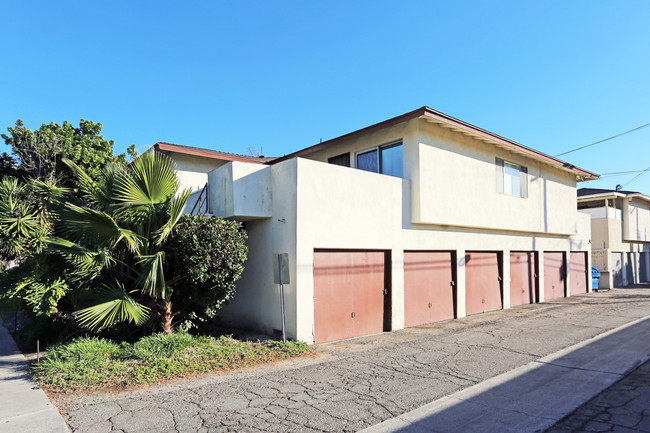 The Verde Street Apartments in Garden Grove, CA - Building Photo - Building Photo