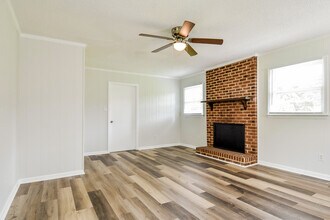 4604 Honey Dew Dr in McLeansville, NC - Building Photo - Building Photo