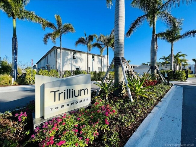 3913 SE Mentmore Ln in Stuart, FL - Building Photo - Building Photo