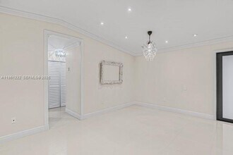 13817 SW 24th St in Miami, FL - Building Photo - Building Photo