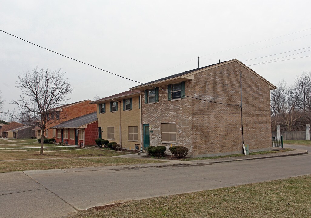 3400-3426 W Riverview Ave in Dayton, OH - Building Photo