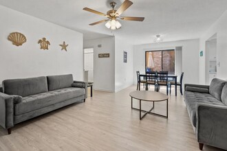 601 26th Ave S in North Myrtle Beach, SC - Building Photo - Building Photo