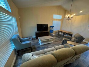 790 Evans Rd in Dixon, CA - Building Photo - Building Photo