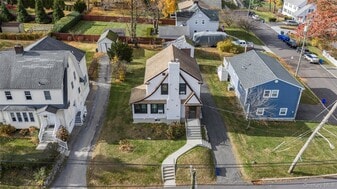 58 Hartsdale Rd in Elmsford, NY - Building Photo