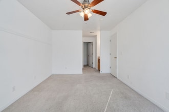 1319 S 1180 W in Orem, UT - Foto de edificio - Building Photo