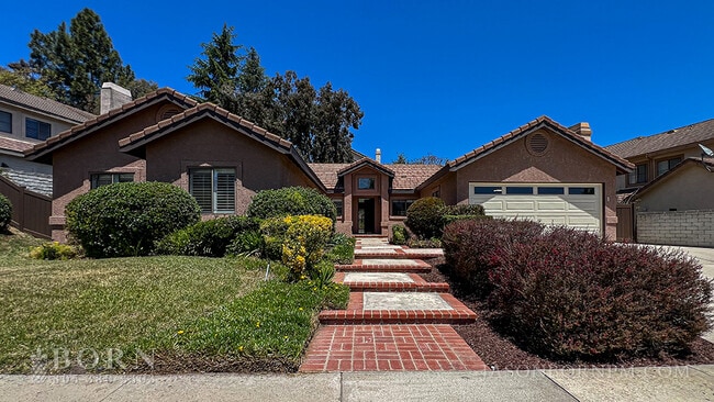 property at 4007 Santa Tomas Pl