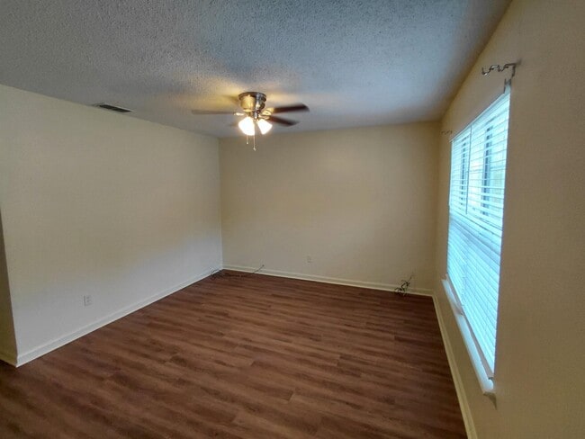 2713 Oak Park Ct in Tallahassee, FL - Building Photo - Building Photo