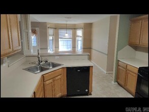 1402 Pleasant Pointe Cir in Bryant, AR - Building Photo - Building Photo