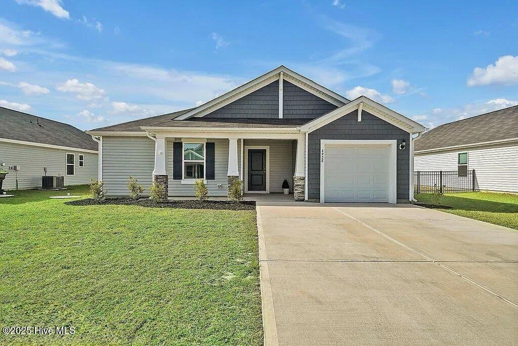 4928 Abbington Oaks Wy in Southport, NC - Building Photo