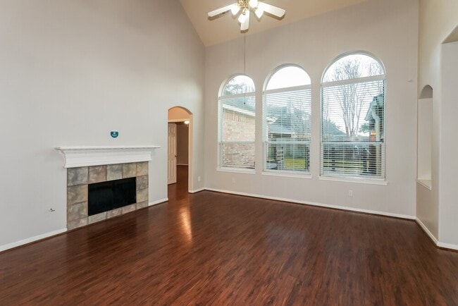 15715 Cheshire Bend Ln